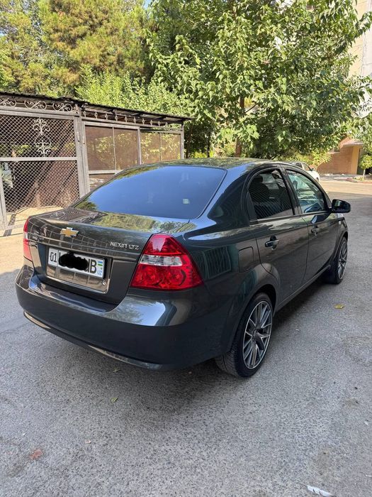 Chevrolet 2022 avtomat Full Benzin mokri