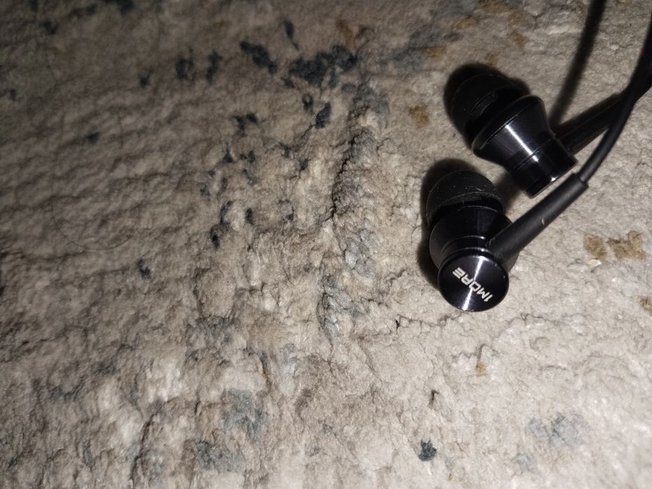 Наушники 1more новый