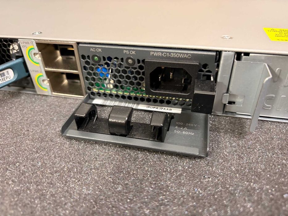 Cisco Catalyst WS-C3850-24T-S – 24-портов управляем мрежов суич, 1G, StackWise, LAN Base