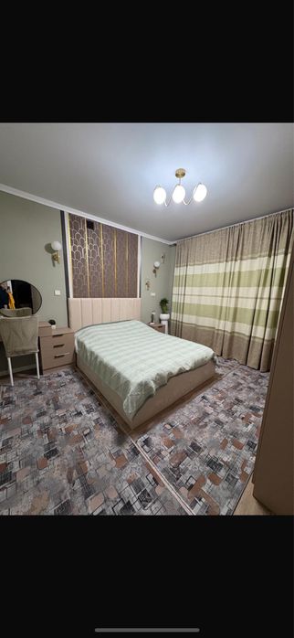 продается кровать с матрасом