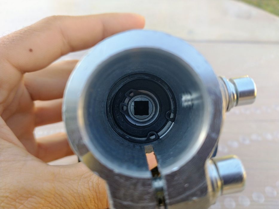 Angrenaj unghiular / cap reductor motocoasa, 26 mm, pătrat 5x5 mm