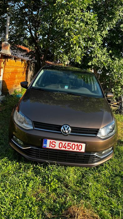 VOLKSWAGEN Polo 2016