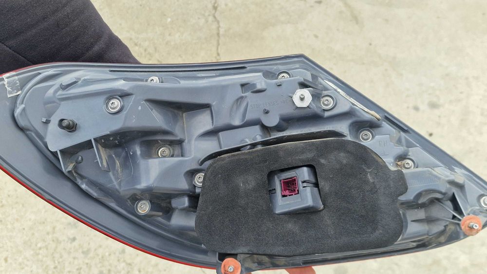 Stop/tripla stanga dreapta Mercedes E Class W213  H Q03 A2139068200