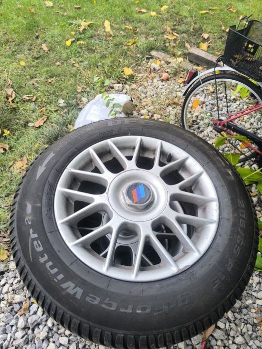Джанти 15-ки bmw и нови зимни гуми