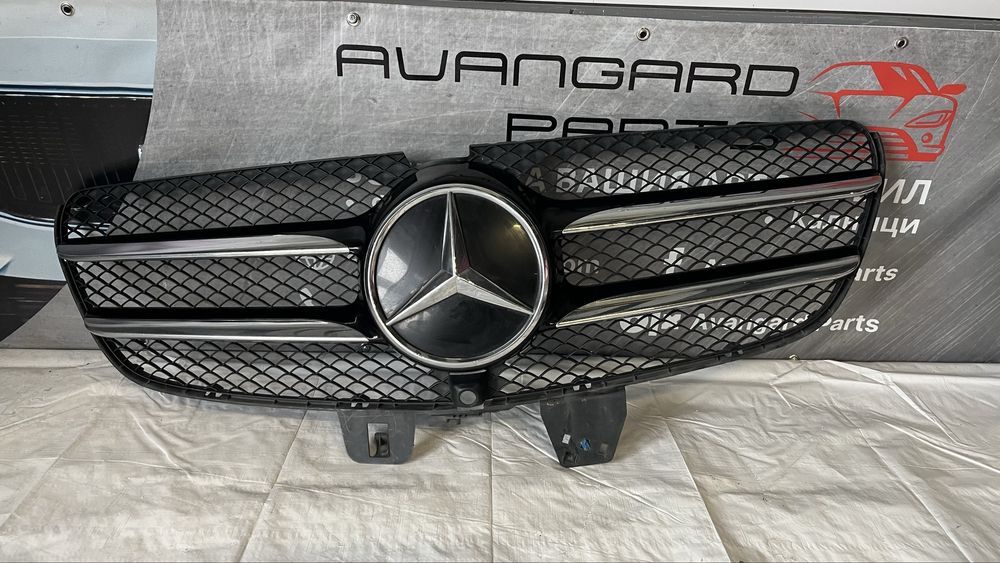 Предна решетка Mercedes V W447 2014-