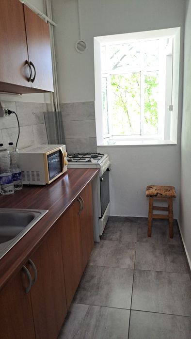 Garsoniera de închiriat
