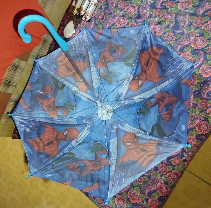 Зонт, яркий, герой мультфильма