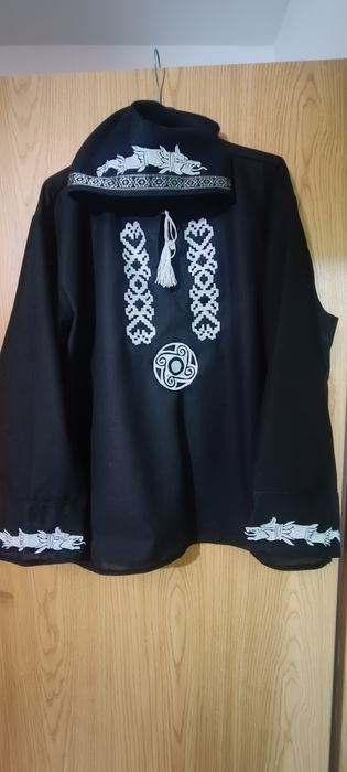 Camasa dacica si pileus