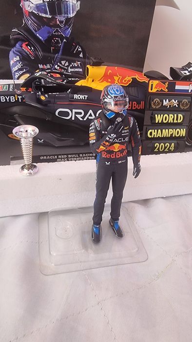 Red bull rb20 Las Vegas Max Verstappen world champion 1:18 minichamps