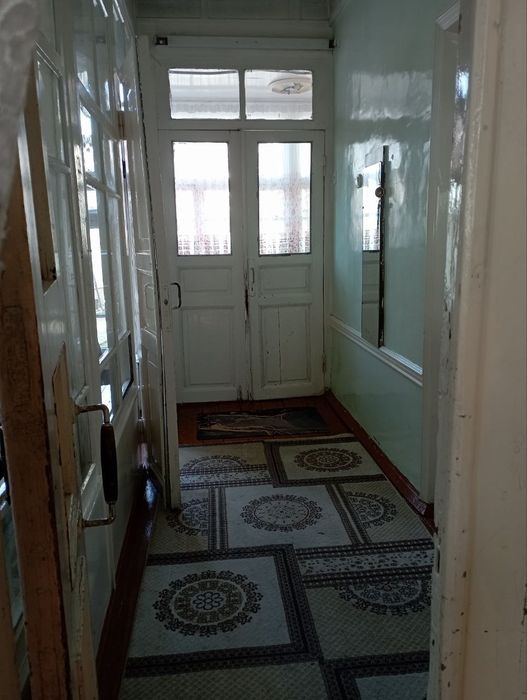 Уй сотилади дуба кулай жойда жойлашган хар томонлама яхши