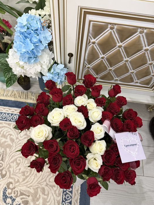 Букет цветы корзина