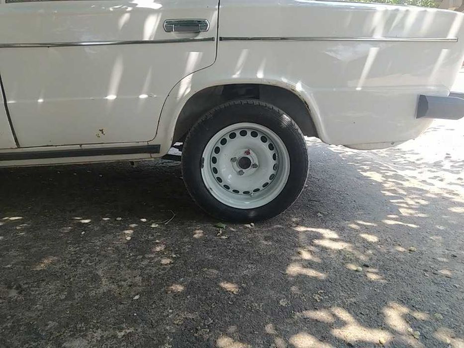 Диски R 14 разношырокие.