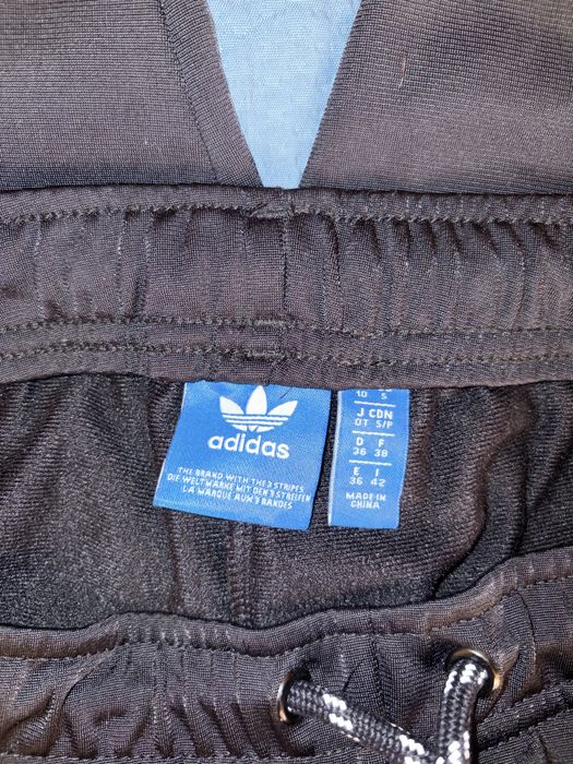 ADIDAS долница размер S женска