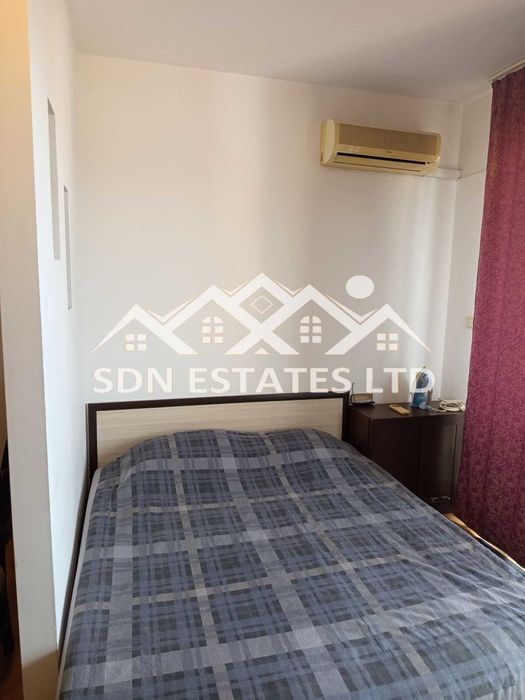 Продава се напълно обзаведено студио в идеалния център на Казанлък