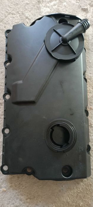 Капак на клапаните Audi Ауди А4 Б7  2000 ТДИ