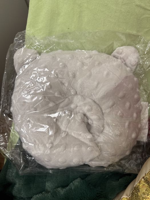 Детское полотенце, вешалка, подушка