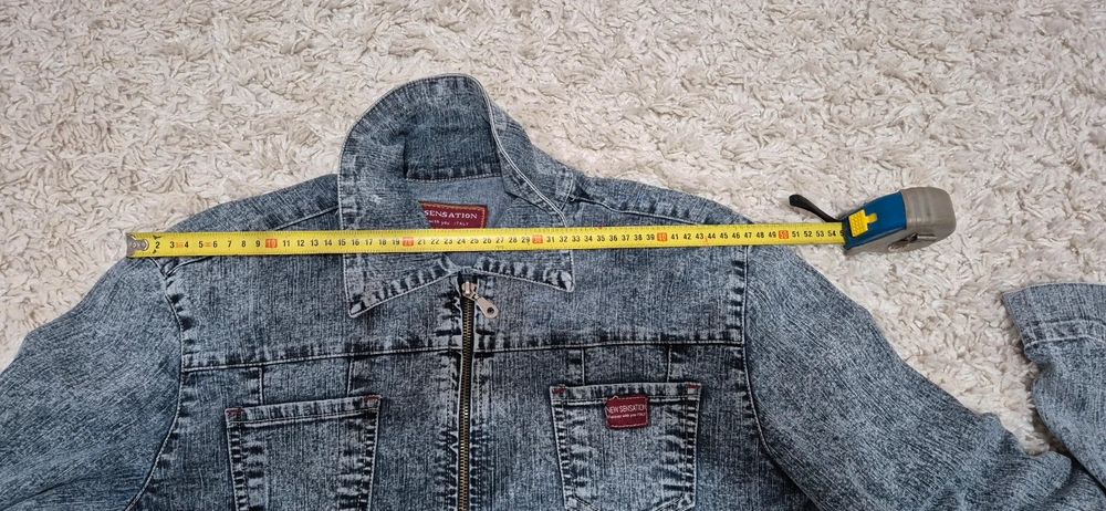 Geaca blugi in stare buna