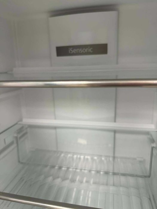 Хладилник Siemens с голям размер с 0°C зона, неръждаема стомана