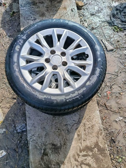 Genți aliaj 16 cu cauciucuri noi