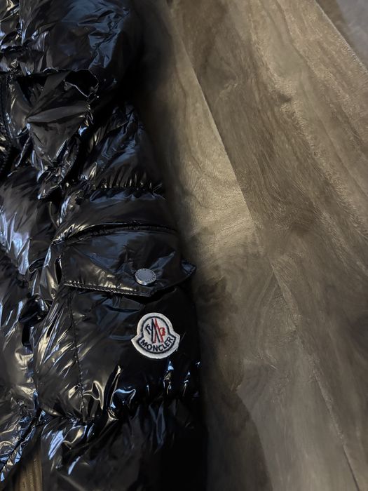 Vând geacă lucioasă bărbați