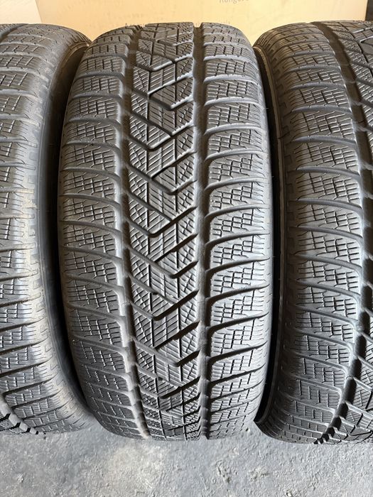 4 anvelope iarna 235/55/19 Pirelli DOT 2023!