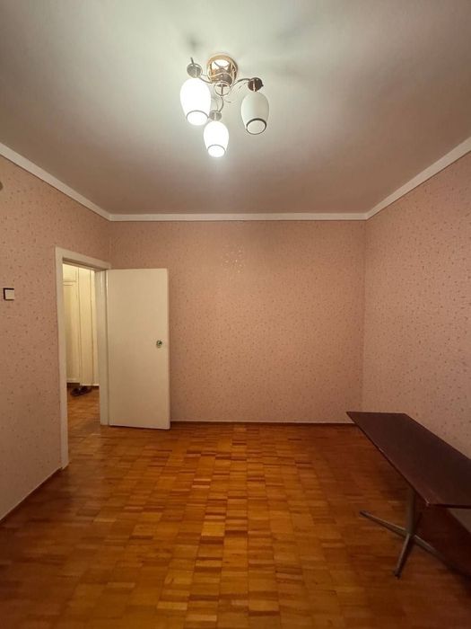 3 ком. квартира, 3/4/4. Спутник 7 (Сергели). Дом кирпичный.