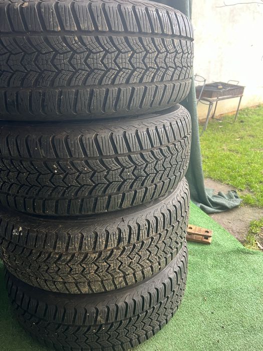 Vand roti cu cauciucuri de iarna pentru Bmw e90 dot 2022 i