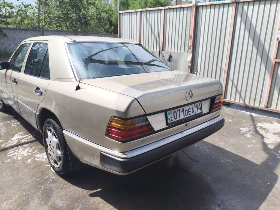 Продам Мерседес 124