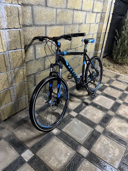 Горный велосипед TRINX M1000