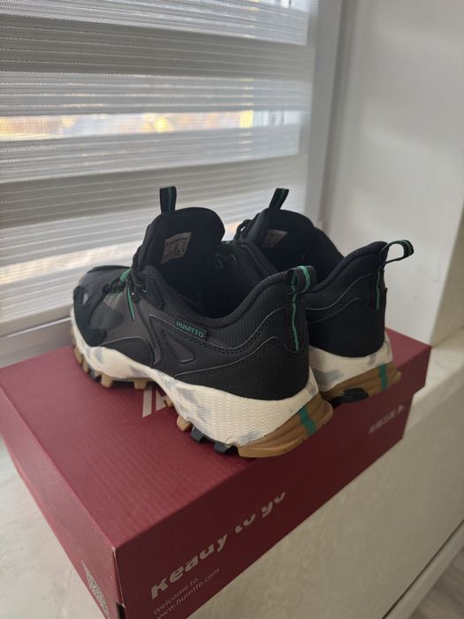 Кроссовки HUMTTO 39размер