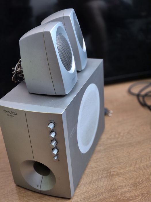 Microlab М-900  б/ув рабочем состоянии   10.000