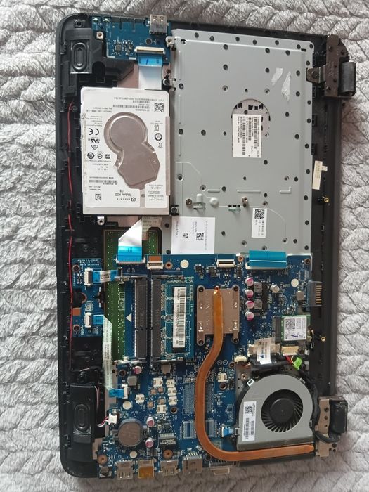 Ноутбук на запчасти