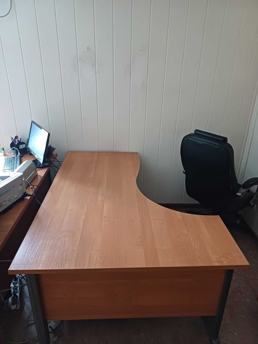 Стол офисный, для бухгалтера