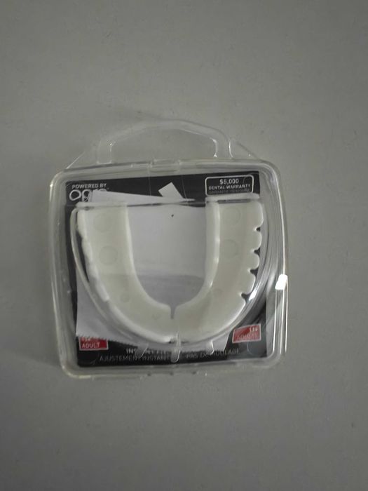 Adidas OPRO предпазител за зъби