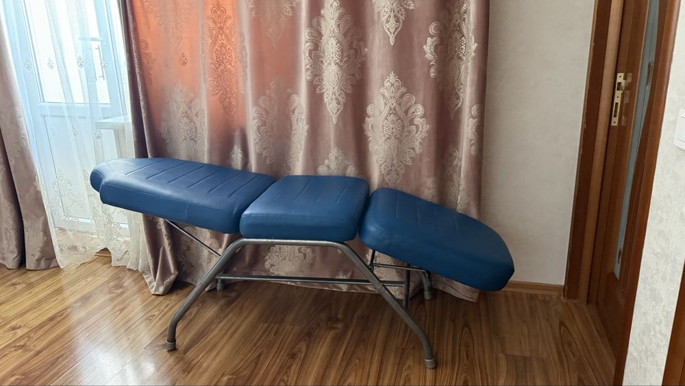 Кушетка косметологическая