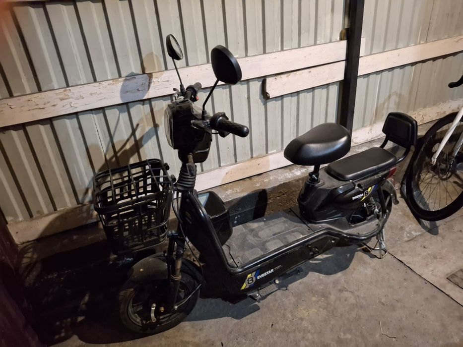 Продам электро самокат.