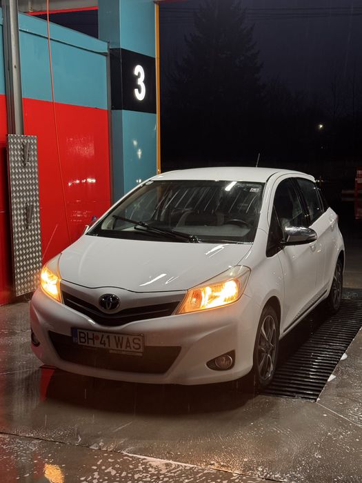 Toyota Yaris 2013 1.0 IMPECABIL de oras / incepator / majorat