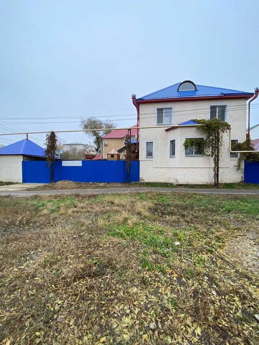 Продам коттедж в центре