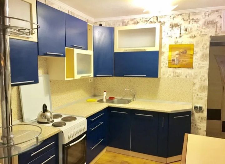 Сарыарка 11-Кенесары,  2ч 2000