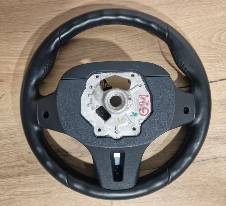 Volan BMW M cu incalzire si vibratii