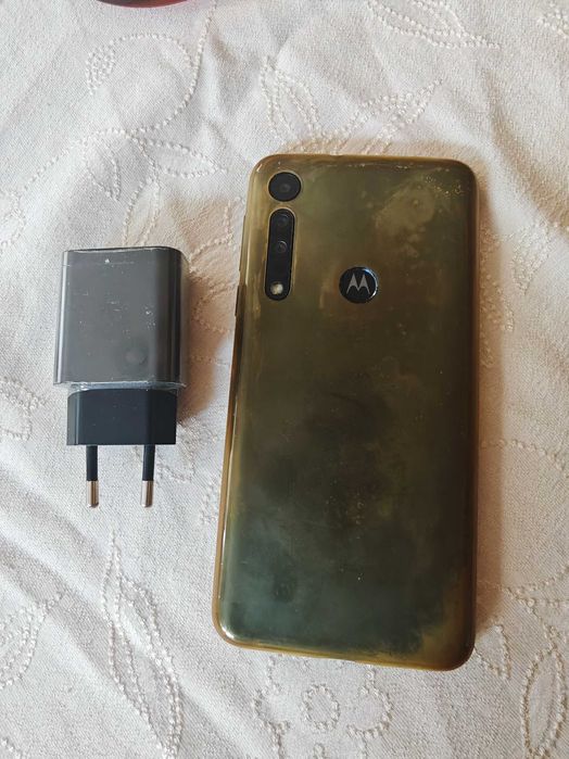 Смартфони Xiaomi 12 Lite и Motorola One Macro