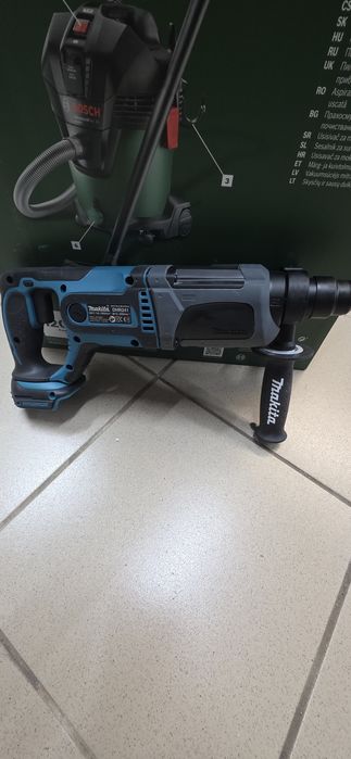 Акумулаторен перфоратор Makita DHR241Z
