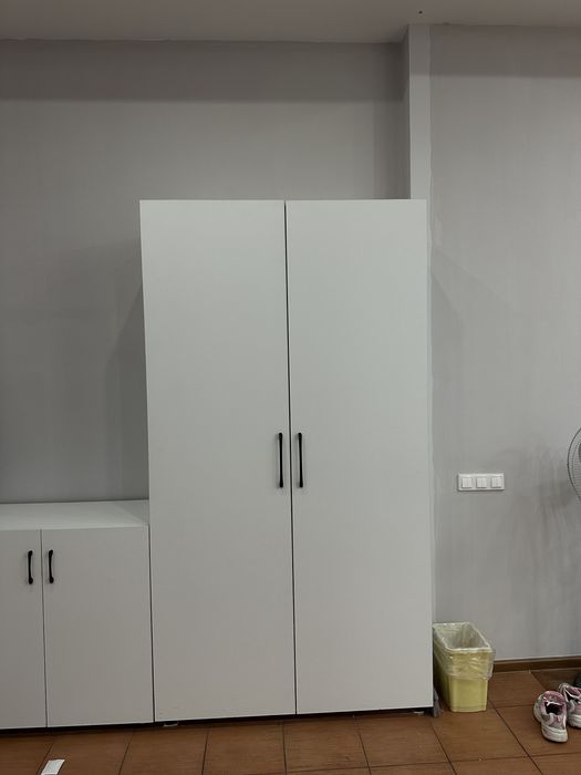 Продам компактный шкаф и стол