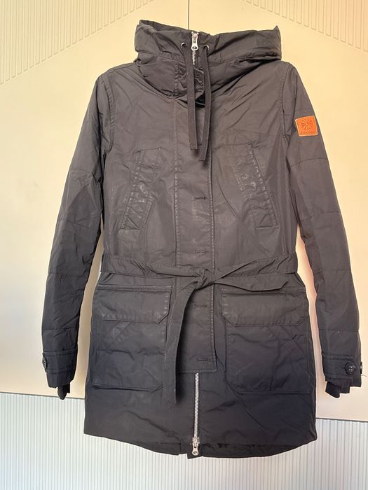 Продам парку Reebok