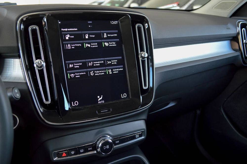 Volvo XC 40 2021 Volvo XC40 T5 Recharge Plug-in Hybrid Essential /TVA DEDUCTIBIL