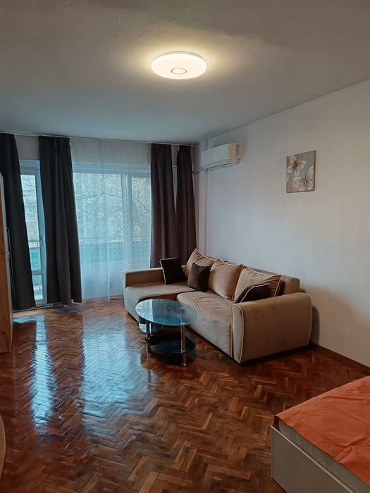 Давам под наем 3 стаен  апартамент