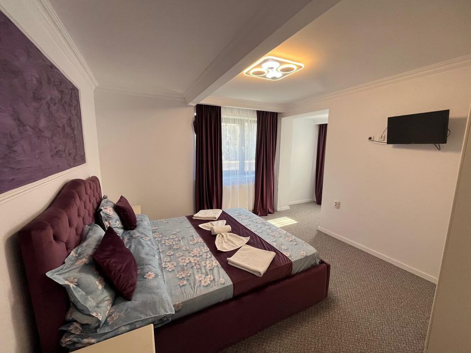 Cazare Gura Humorului - 7 camere  la 150 m de  Strandul Arinis