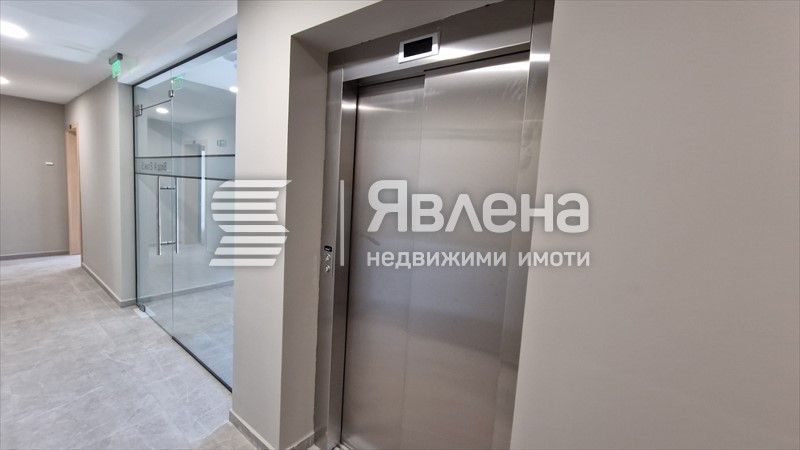 Продава се Тристаен апартамент в София, Банишора - 91 кв.м за 2193 €/кв.м - Снимка #2