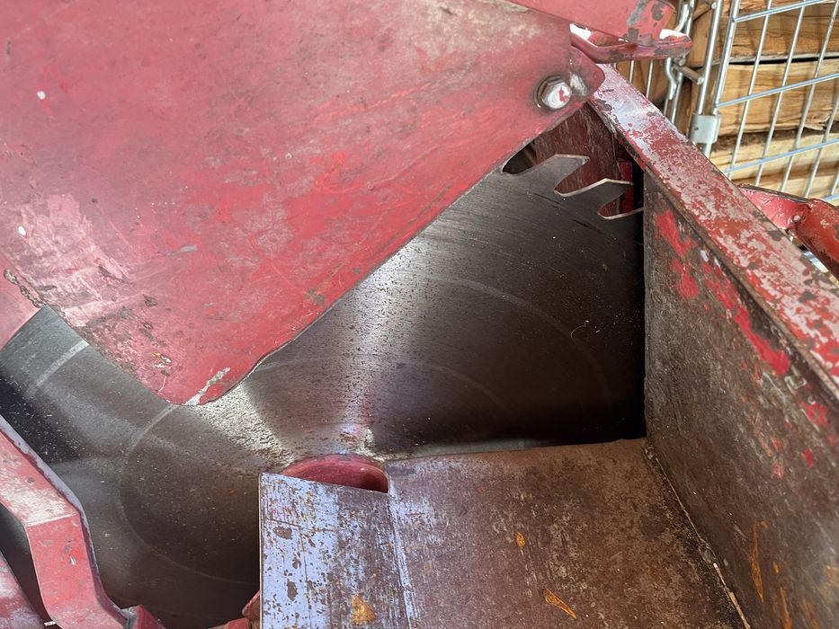 Прикачен циркуляр за трактор