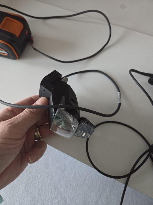 Faruri bicicleta electrica motor bosch bulls si cube